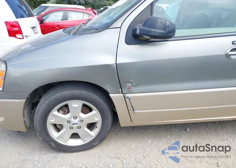 2004 Ford Freestar Limited z USA, uszkodzony, nr VIN 2FMDA58294BA98401